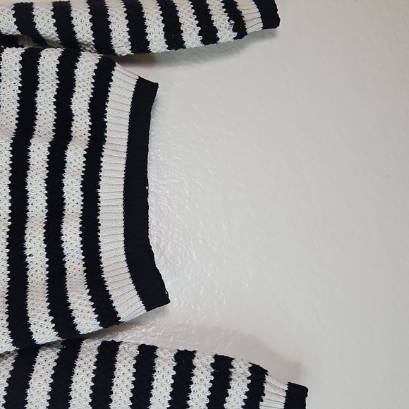 Chic Striped Black and White Cardigan - Picture 12 of 12